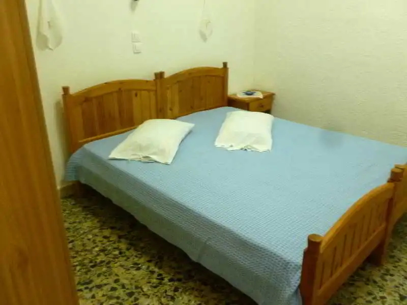 Akrogiali Rooms & Studios