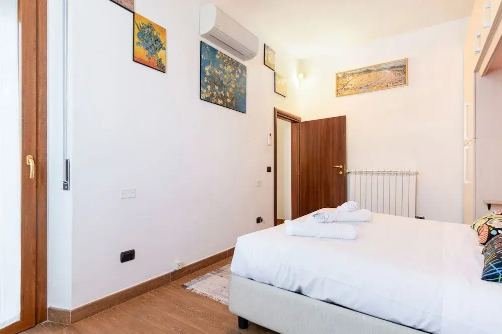 Arno River Bright Apartment