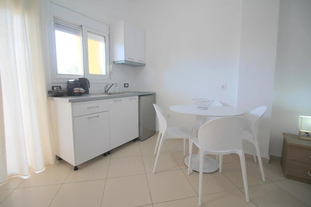 Nefelis Apartment