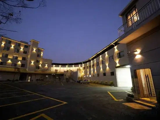 Yijia Hotel (Changting Tengfei Branch)