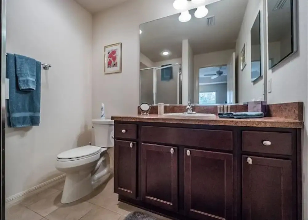 Vestridge Ave 3490 by White Pelican VR
