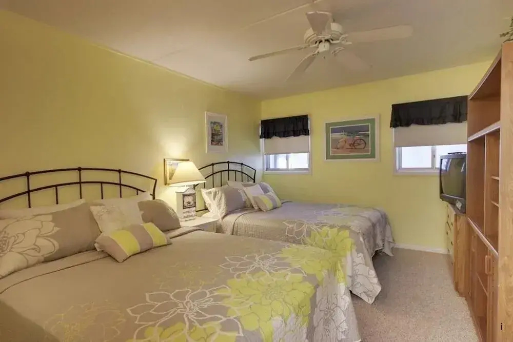 Sea Gate 101 - 1 Br Condo