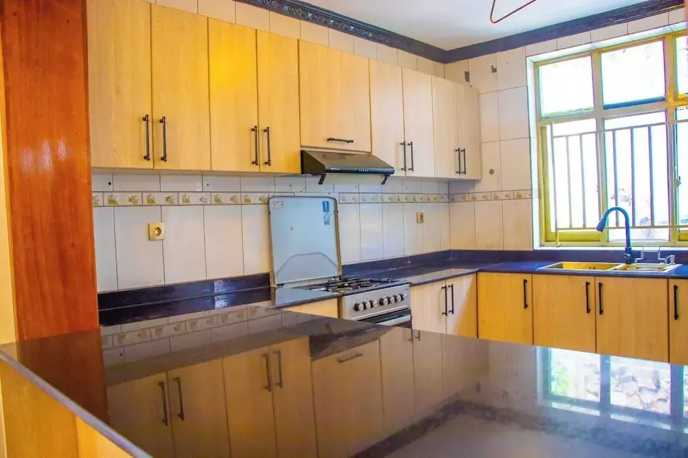 New G&M STAYS KIGALI
