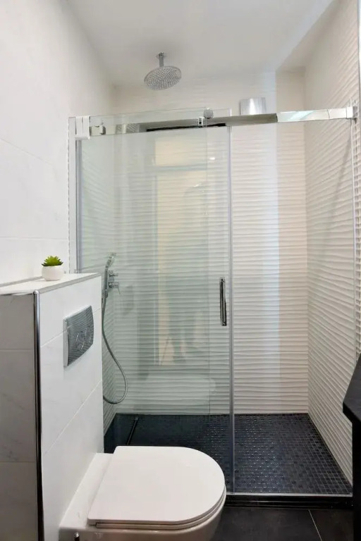 Liberty Rooms, 3rd Floor, no elevator