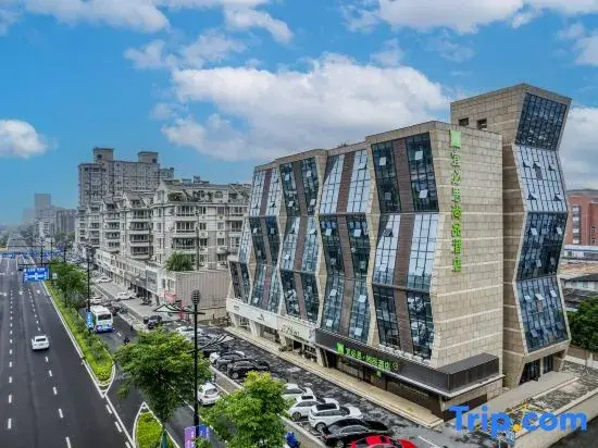 Ibis Styles Hangzhou Fuyang Fuchunjiang