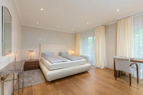 Allee Apartment