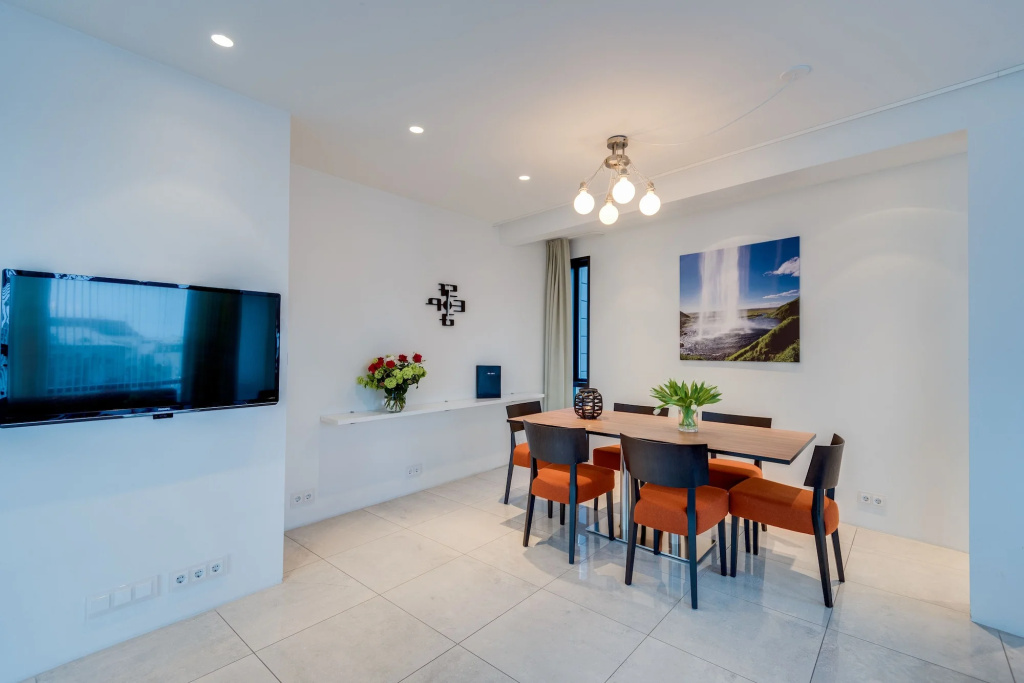 Black Pearl Apartment Hotel