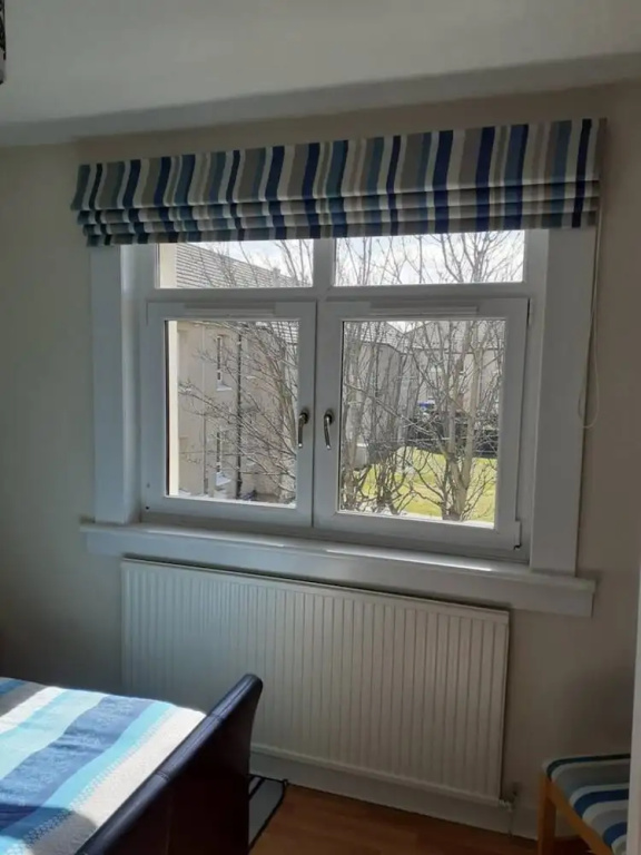 Marina View, Lovely Upper 3 Bedroom Apartment