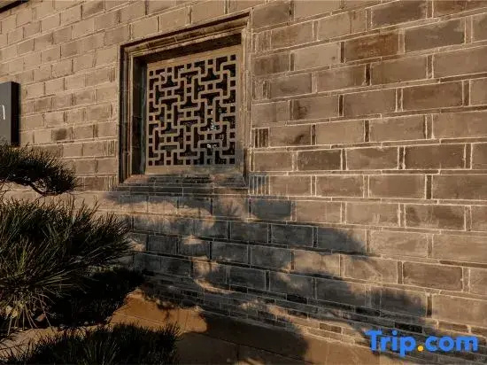 JUN Boutique,Dongqian Lake