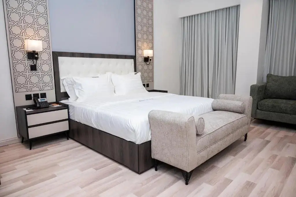 Jadeel Hotel