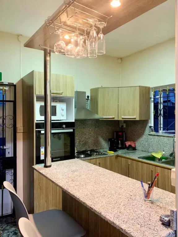 House With 3 Bedrooms in Flic en Flac, With Enclosed Garden and Wifi -