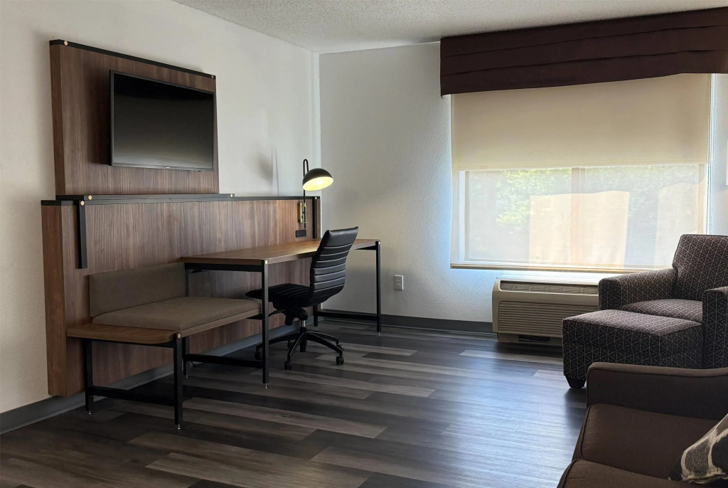 Wingate by Wyndham Airport - Rockville Road