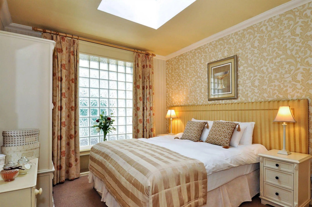 Kilronan House