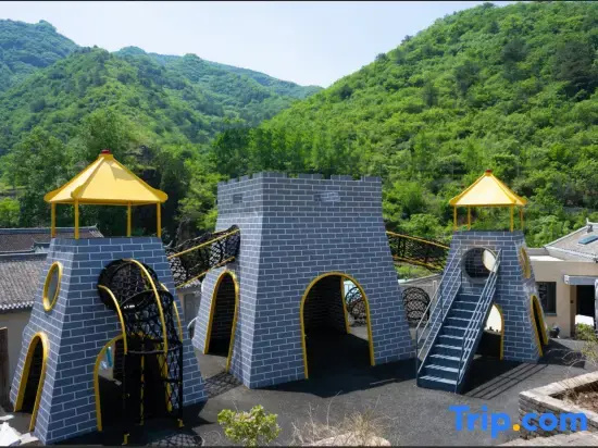 Beijing Mianhuatang Castle Resort Homestay