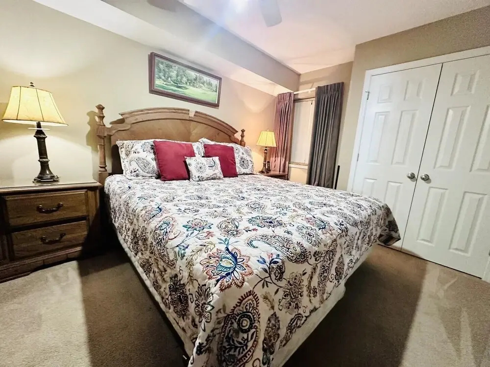 South Shore 1001 4 Bedroom Condo By Redawning