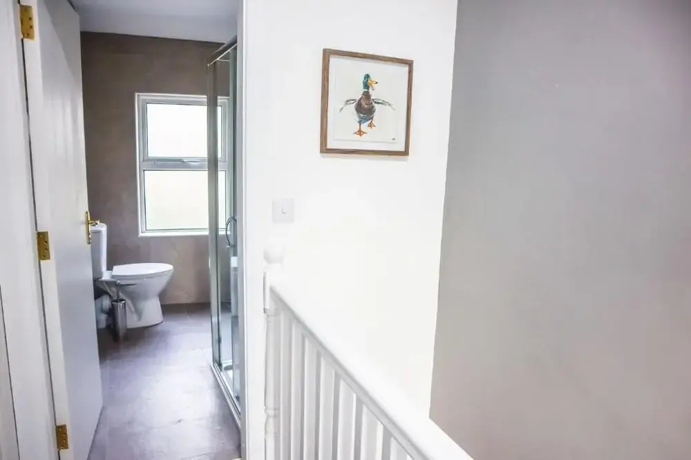 4 Eyre Square Lane