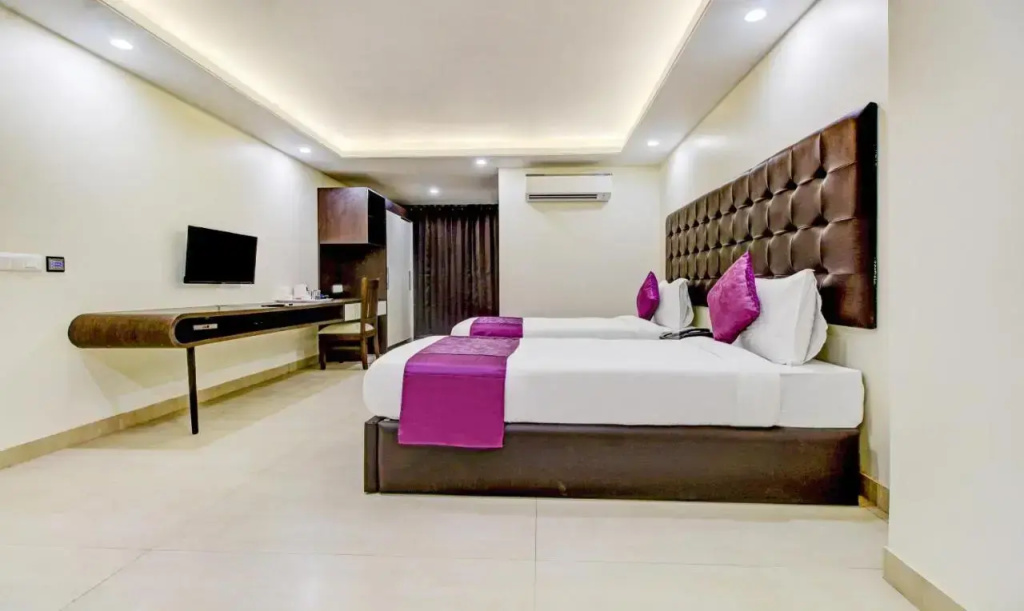 Hotel Mavens Orange Gurgaon