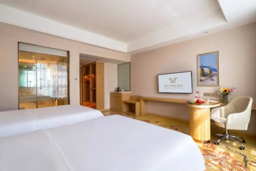 Vienna International Hotel (Chongqing Yufu Industrial Park)