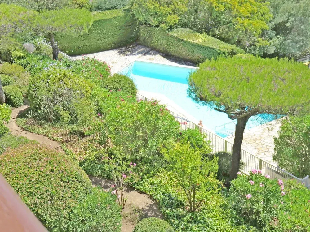 Agay appartement deux pièces vue mer