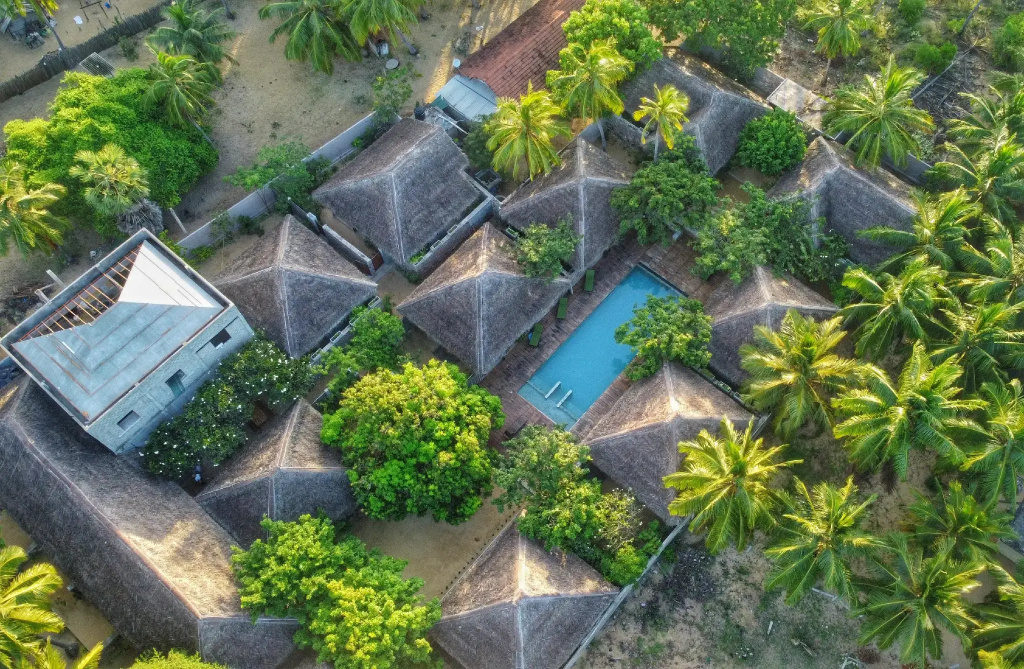 Hiru Villas and Kitesurfing