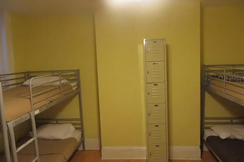 Chicago Parthenon Hostel