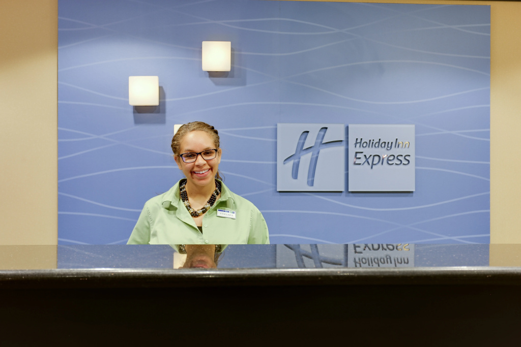 Holiday Inn Express Hotel & Suites Huntsville by IHG