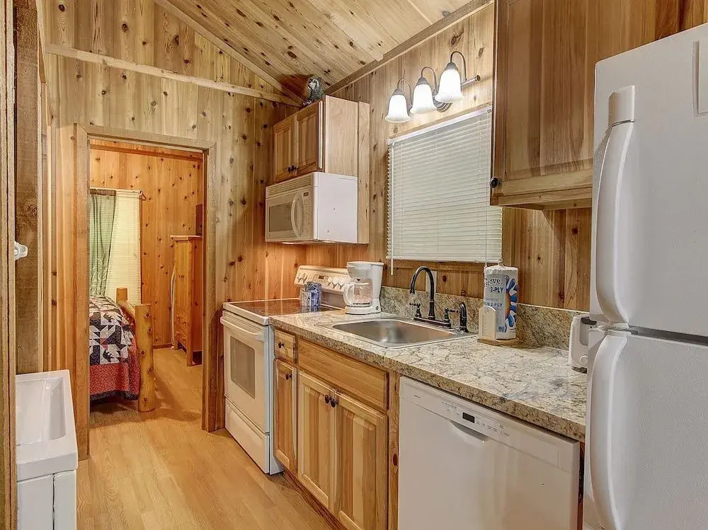 A Cherry Bloom 1 Bedroom 1 Bathroom Cabin
