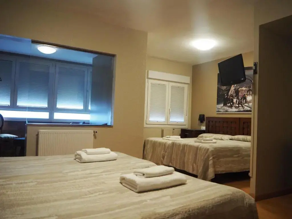 Hostal Acella