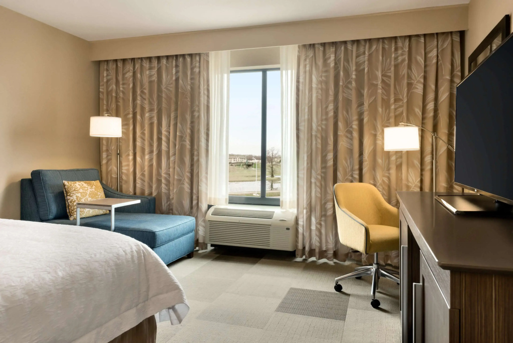 Hampton Inn and Suites Monroe