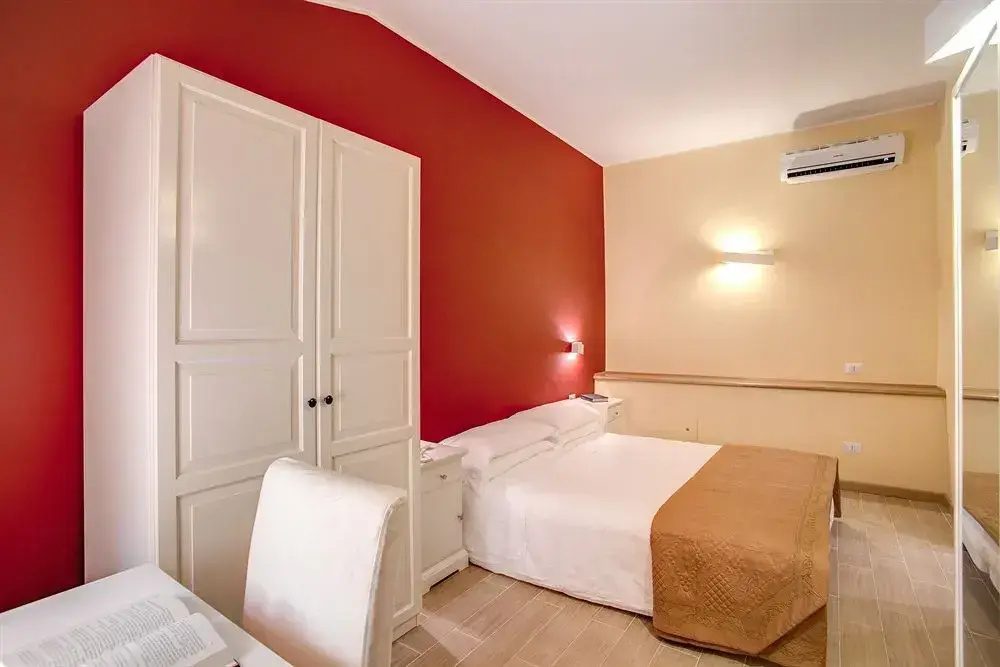Top Floor Navona Guest House
