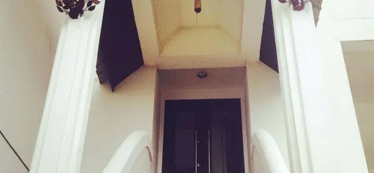 296 The Radtanaiya Residence