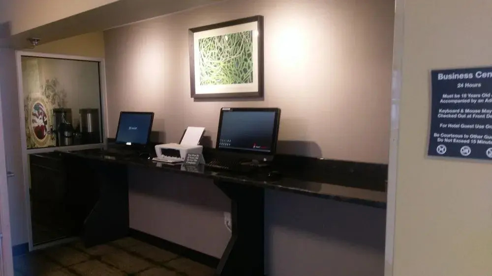 The Falls Inn & Suites / Bigwood Event Center