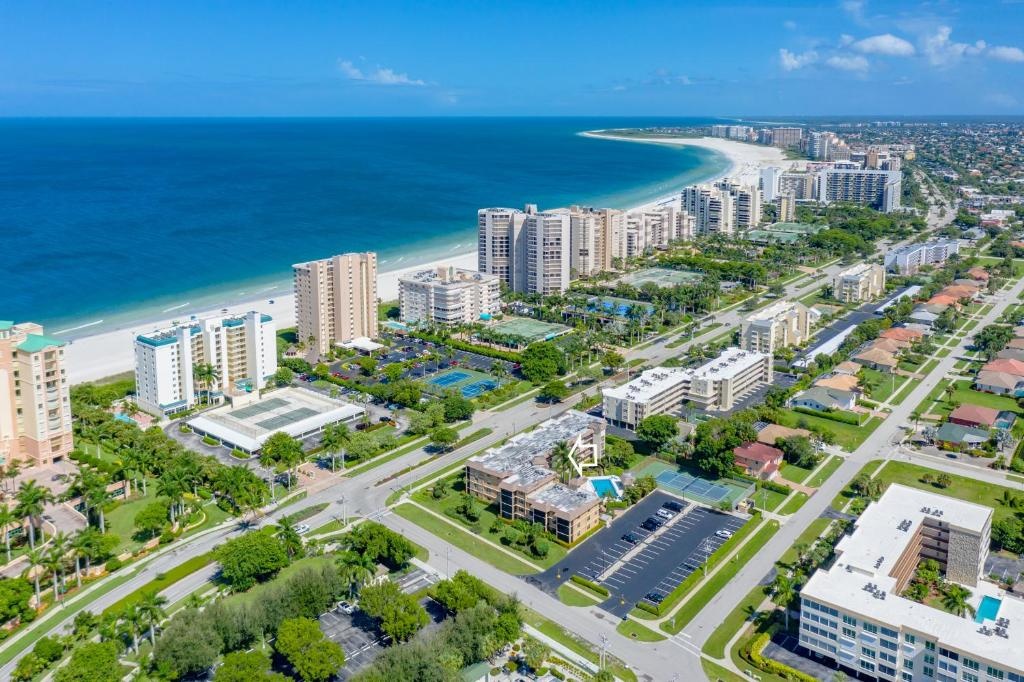 Prime Location I 2 Bed Setup Directly Across Street From South Beach Access