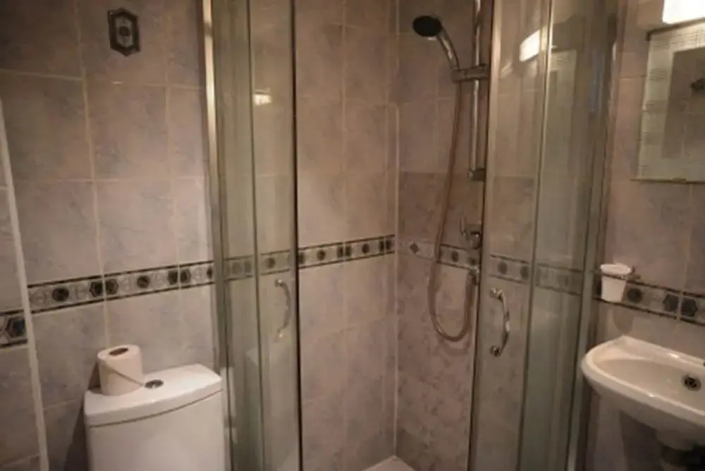 Enrico Hotel