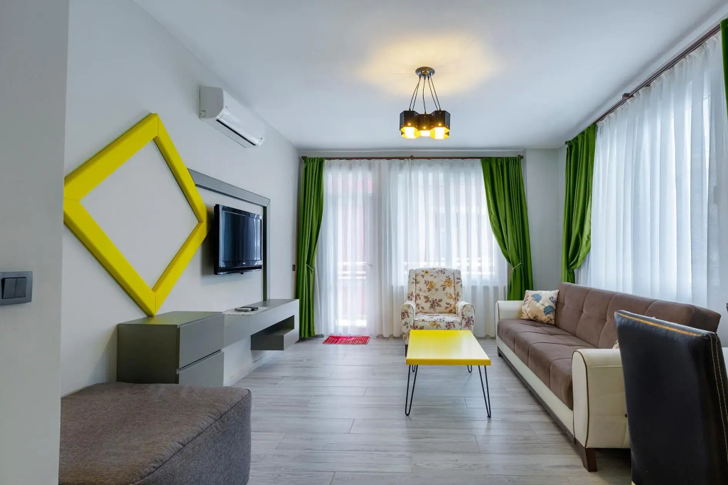 Twin Apart Hotel