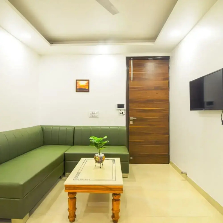 1 BHK luxury serviced apartment