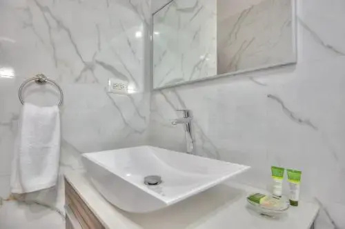 Beachfront 2 Bdr Apt D302