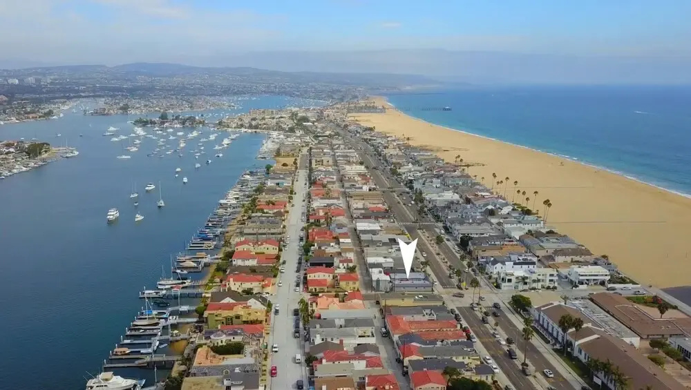 1244#4 Contemporary & Visually Stunning Beach Home, Sleeps 4