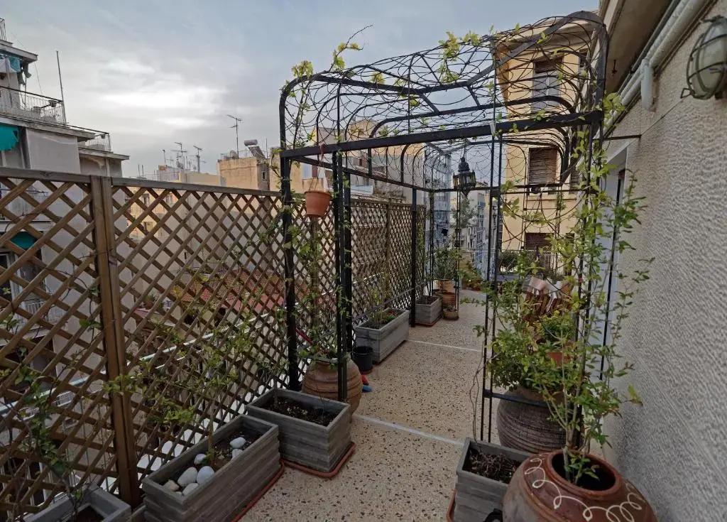 Athens noir: 1920s vibe on the East Mediterranean