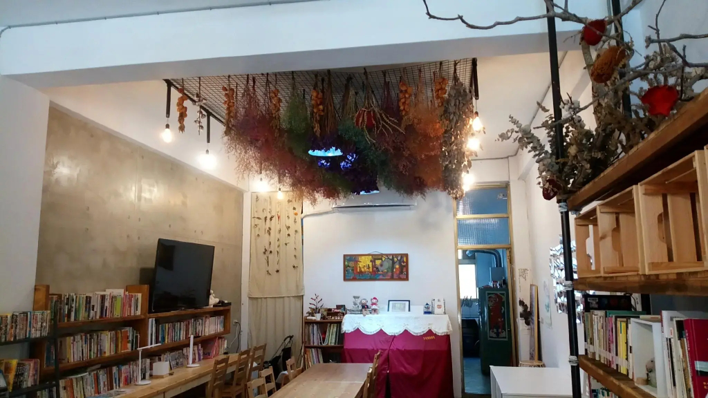Dongshibookstore