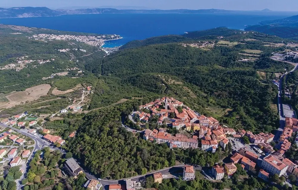 Awesome Home in Labin With Wifi and 2 Bedrooms
