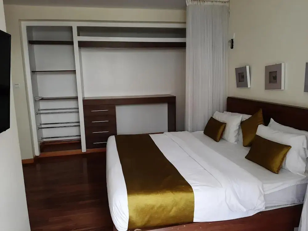 D2W Residency Suites