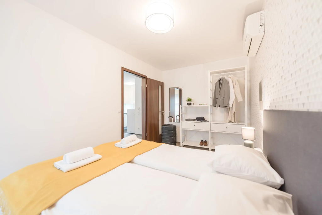 Oasis Apartments at Broadway Residence