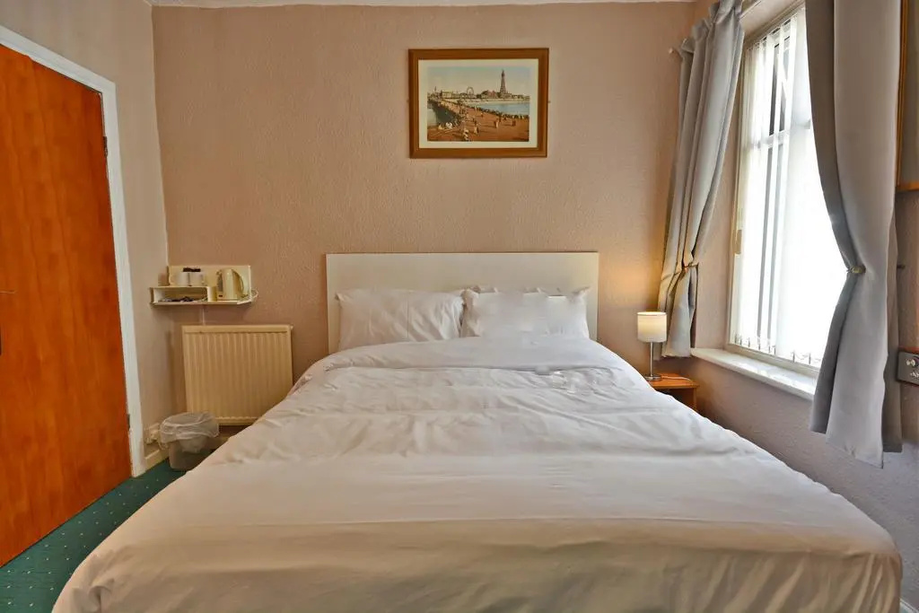 Royal Oakwell Hotel