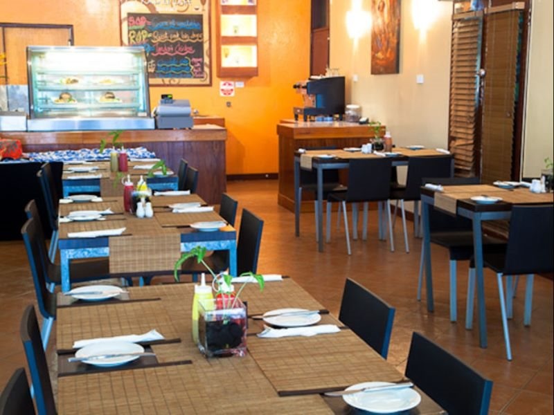 Huon Gulf Hotel & Apartments