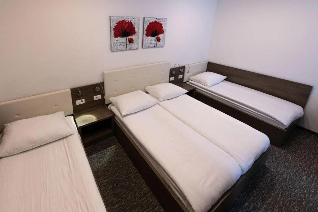 Apartmaji in sobe RaMar
