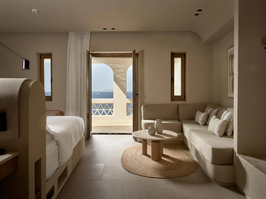 Suntouch Suites ‘’by Checkin’’ Adults Only