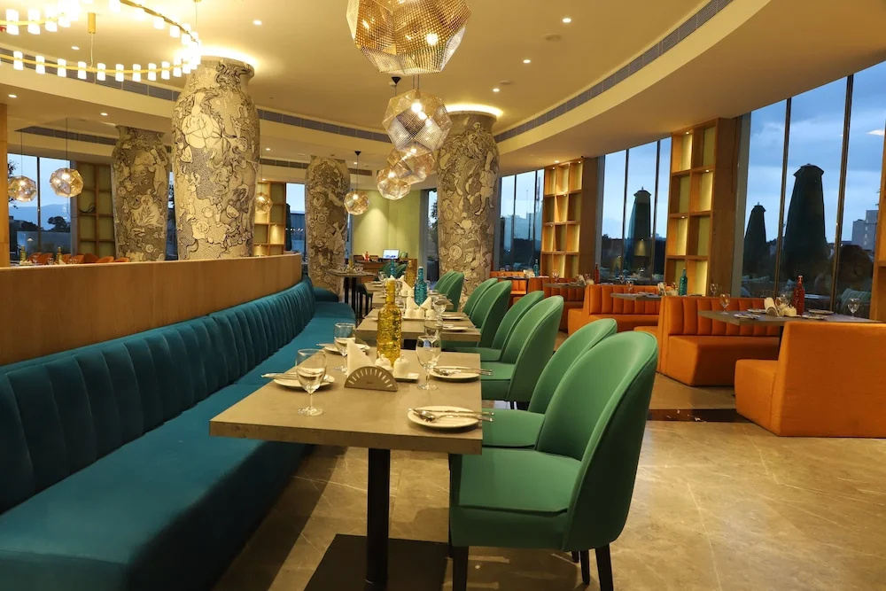 The Cruze Premium Boutique Hotel