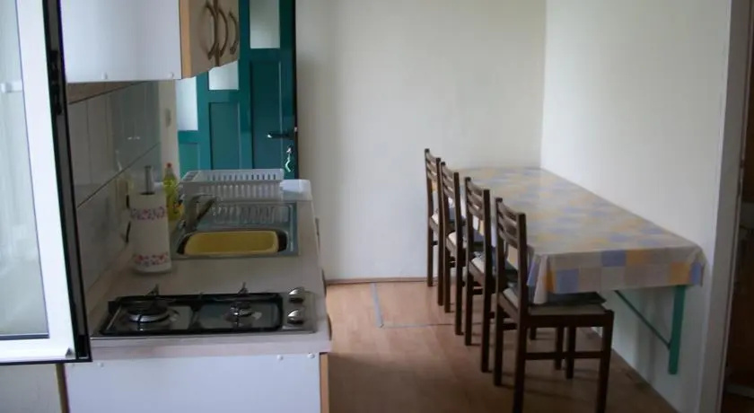 Apartment Ante