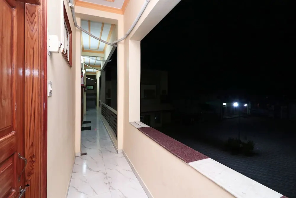 OYO Flagship 15267 Chaitdeep Palace